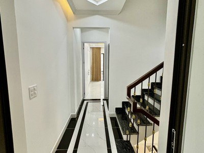 Siêu phâm khúc thừa dụ, diện tích 73m 4 tầng mới tinh giá 4.8 tỉ ô.tô đỗ sân 2