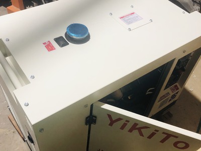 Máy phát điện công nghiệp 9-10kw chạy dầu chống ồn YIKITO DHY10500. 0