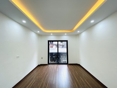 45/48m2 - 4 Tầng- 7.9 Tỷ - Phan Đình Giót   MT 6m   oto đỗ cửa 4
