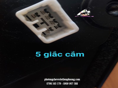Gương chiếu hậu không xin nhan Spark M300 2
