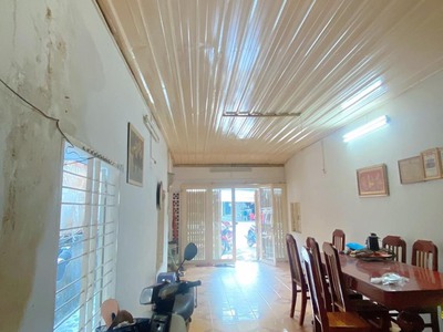 Bán nhà mặt tiền bùi hữu nghĩa khu vực kinh doanh buôn bán sầm uất,gần chợ đồn 4