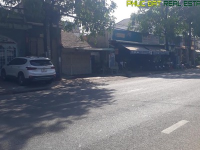 Bán nhà mặt tiền bùi hữu nghĩa khu vực kinh doanh buôn bán sầm uất,gần chợ đồn 3