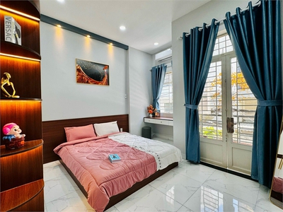 Nhà 4x10m, 2 tầng, vị trí đắc địa kd buôn bán sầm uất phường 9, g.vấp 4