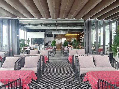 Siêu phẩm mặt phố hoàng cầu, 234m2, mt: 9,5m, vỉa hè đá bóng -  5 tỷ/năm 1