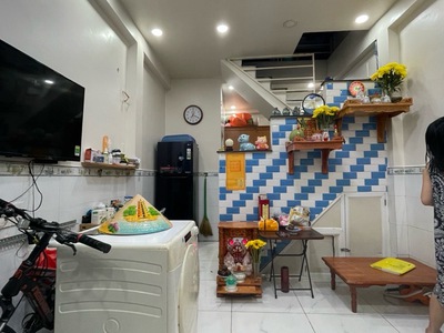 Nhà bán lê văn sỹ ngay bùi thị xuân - tân bình - 22m2 vuông a4 - 2 tầng - 2 pn - 2 tỷ 65 2
