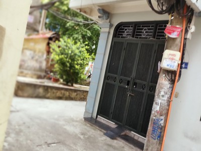 Bán gấp giá rẻ căn hộ khép kín cách sư phạm 1, 400m, phạm văn đồng 38m, tầng1, mặt tiền 4m, 750 2