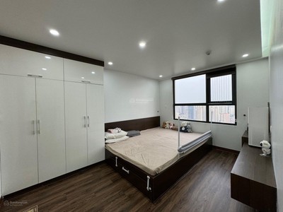 Bán chung cư tòa c1 sẵn sổ hồng 98m2 full nội thất mới cao cấp view hồ 7.4 tỷ 1