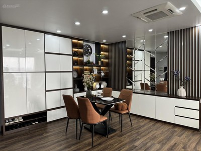 Bán chung cư tòa c1 sẵn sổ hồng 98m2 full nội thất mới cao cấp view hồ 7.4 tỷ 0