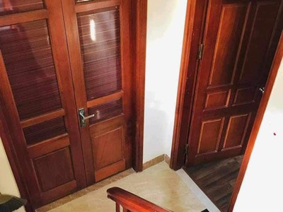 Bán nhà 5 tầng ô tô vào nhà , dt45m, ngay gần quốc lộ 1a, trung tâm thanh trì, giá 4.x tỷ 1