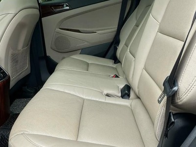 CHỢ ÔTÔ VĂN GIANG chào bán  Hyundai tucson 2017 1.6 turbo ngoc trinh xe Đẹp 3