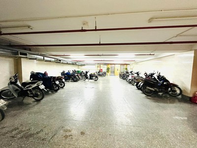 Bán siêu phẩn  hoàng cầu 234m. 9t. mt9.5m giá  155 tỷ . đống đa 1