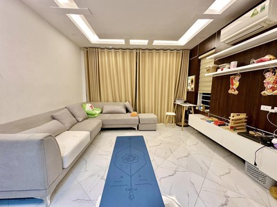 Bán GẤP căn góc 36M2 Phố 8/3 - Nhà đẹp - FULL nội thất ở ngay Ngõ thông, rộng. GIÁ ĐẸP 6 Tỷ 6