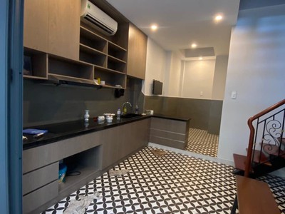 Phòng full nội thất 25m2 wc trong phòng đường đoàn văn bơ quận 4 3