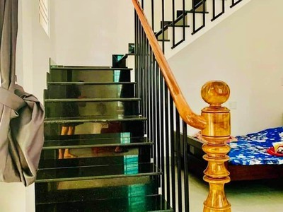 Bán nhà 3 tầng còn mới - 2 mặt tiền kiệt xe hơi trần phú - nhà đẹp đầy đủ nội thất 4