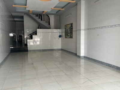Chính chủ cho thuê nhà 1 trệt 3 lầu   12pn  tại đường lớn de1 mỹ phước 3, tx bến cát 3