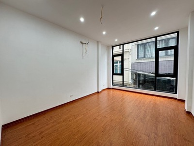 Nhà đẹp hoàng quốc việt - phân lô - vỉa hè   ô tô tránh   kinh doanh - 2 thoáng trước sau 0