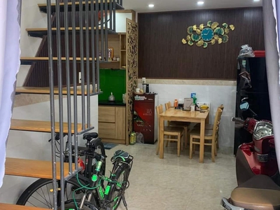 Nhà cách trần cao vân 50m, 2 tầng đẹp, 2 mặt kiệt thông, 1.75 tỷ 0