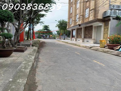 Đất mt đường số 13c khu ao sen tên lửa, đối diện công viên. dt: 5x20m, giá nhỉnh 9  tỷ 0