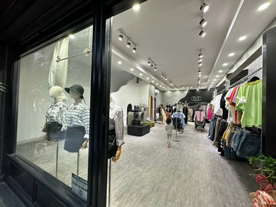 Sang nhượng mặt bằng kinh doanh địa chỉ: a27 vincom lê hoàn   dãy shop mặt lê hoàn, p. điện biên, 3