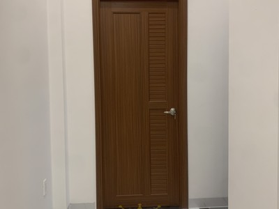 Cửa nhựa nhà vệ sinh giá rẻ tại Nha Trang - Khánh Hòa 1