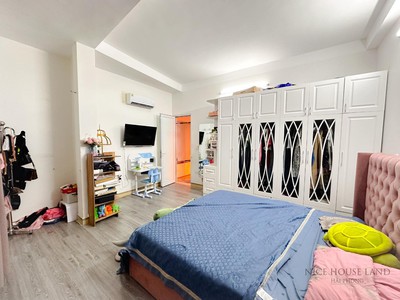 Bán nhà tuyến 2 nguyễn công trứ - hồ sen, 45m 4 tầng lô góc giá 4.5 tỉ ô.tô đỗ cửa 1