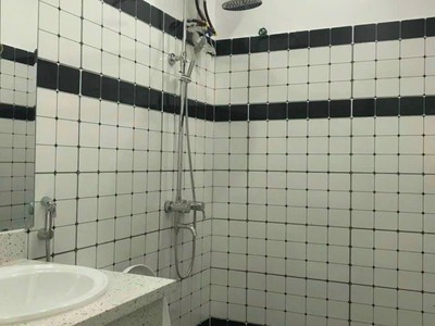 Bán nhà ngõ 40 bến xe miền tây 4 tầng, 58m2, giá 3.3 tỷ 4