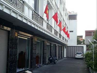 Bán nhà ngõ 40 bến xe miền tây 4 tầng, 58m2, giá 3.3 tỷ 0