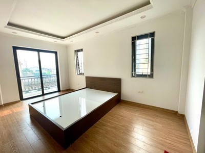 Cho thuê nhà 5 tầng lô góc 1 mặt đường 1 mặt ngõ tại số nhà 33 pháp vân, phường hoàng liệt, quận 3