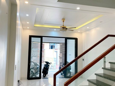 Không có căn thứ hai. 60m x 3.5 tầng trong ngõ đường Trần Nguyên hãn Oto đỗ cửa 0