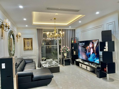 Cần bán căn hộ 5 phòng ngủ, p10, căn hộ siêu sang, cần bán nhanh ạ 0