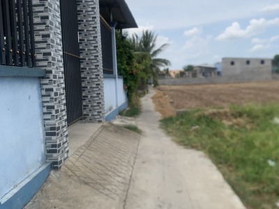 Cần tiền bán gấp nhà và dãy nhà trọ ngay tt long hiệp , bến lức , giá thương lượng 0