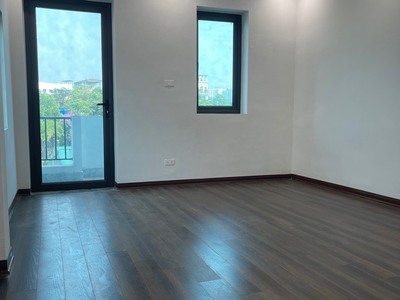 Phan trong tuệ 3 tầng - nhỉnh 4 tỷ dân xây - ô tô đỗ cửa   - 50 mét ra tránh  51 mét, mặt tiền 4