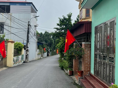Nhà 2 tầng, oto đỗ cửa, đường thông, trung tâm phường xuân hòa, phúc yên, vĩnh phúc 0