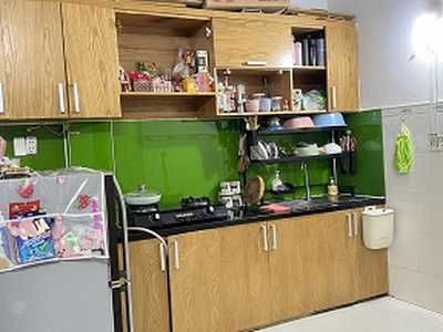 Trống 1 phòng trong nhà nguyên căn cần cho thuê,free đến hết tháng 1