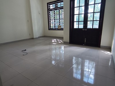 Hải châu - đường 10.5m lề 5m - kinh doanh - nhà 3 tầng - 5x20m - kinh doanh tốt hơn 9 tỷ 3