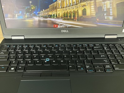 Laptop gaming dell preciscion 3530 i7 gen 8th, ram 8g, ssd 256g, card màn hình 4g 4g chạy song 4