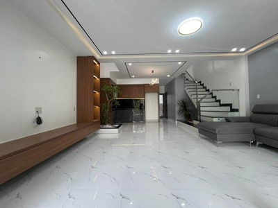 Bán nhà 2 tầng kiệt thông, 65 lê ngô cát. ngang hơn 6m. đường ô tô vi vu 2