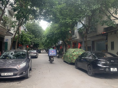 Lk ngô thì nhậm, ô tô tránh, kd, dt 50mx4t, mt 4m, giá thỏa thuận 0