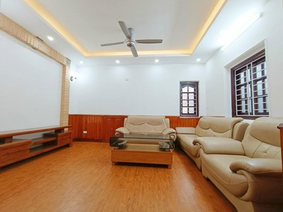 Lk ngô thì nhậm, ô tô tránh, kd, dt 50mx4t, mt 4m, giá thỏa thuận 3
