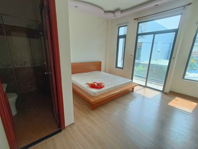 Mặt tiền tiên sơn đường 5.5m gần chợ đầu mối, 3 mê kiên cố, 5.x tỷ 1