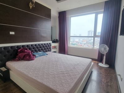 Bán căn chung cư cầu giấy 3pn  1, tặng full nội thất, có slot ô tô, cực tâm huyết 3