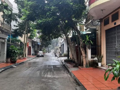 Bán gấp 81,8m2 đất mặt đường Lý Nam Đế P Lê Thanh Nghị chỉ 4,1 tỷ 2