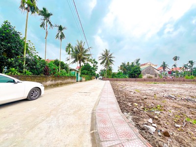 Siêu phẩm đất nền 100m2 giá chỉ 450tr trung tâm xã Ngũ Phúc, Kim Thành sát trục 24m nối KCN Cổ Dũng 1