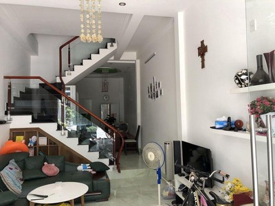 Bán nhà 2 tầng Đặng Tử Kính , trung tâm quận hải châu 2