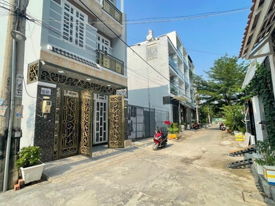 Cần bán nhà phố huỳnh tấn phát nhà bè 0