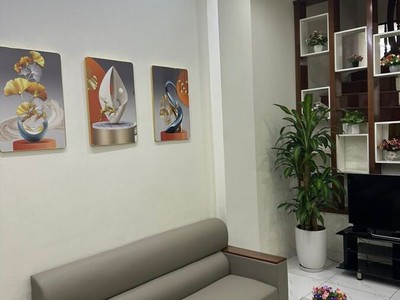 Bán nhà thái hà , đống đa, gara ô tô, diện tích rộng 52m2, mặt tiền nét 4.2m, 6 tầng, gía chỉ nhỉnh 3