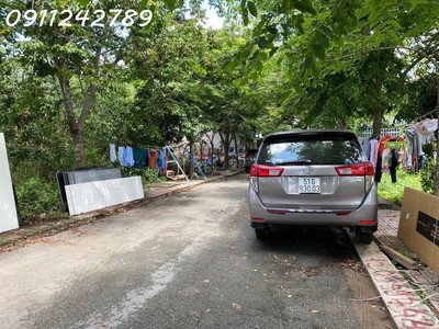 Nhà 1 trệt 1 lầu - đối diện vinhome - sổ riêng hoàn công đường 12m giá rẻ có dòng tiền sẵn hoặc vào 4