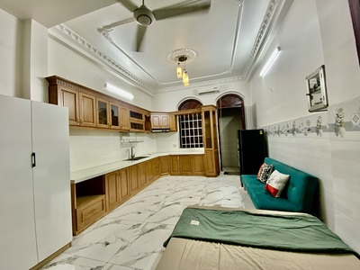 Cho thuê chdv 7pn mới tinh tại tân bình 4