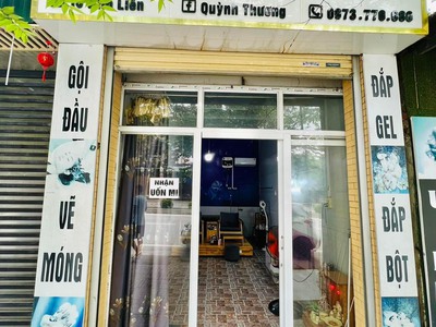 Chính chủ nhượng tiệm nail - gội đầu tp vinh địa chỉ :19 kim liên,hưng chính, tp vinh 0
