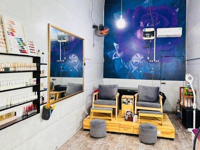 Chính chủ nhượng tiệm nail - gội đầu tp vinh địa chỉ :19 kim liên,hưng chính, tp vinh 1